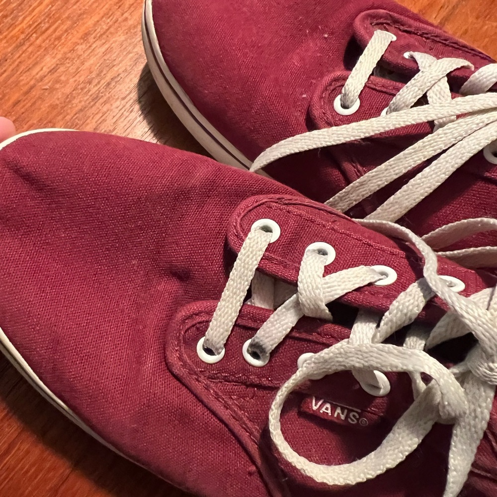 Vans Burgundy Canvas Sneakers size 7 - Picture 4 of 8